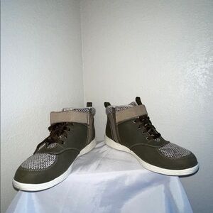 Eddie Bauer Hazel Olive Boots